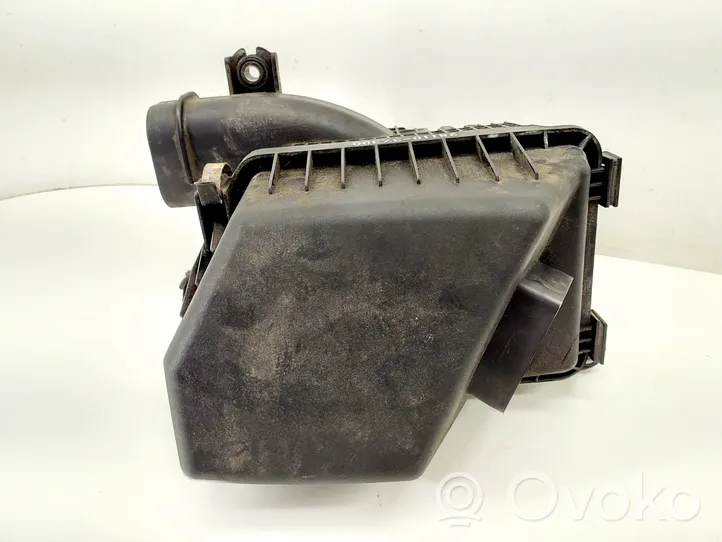 Hyundai i40 Air filter box 281103Z300