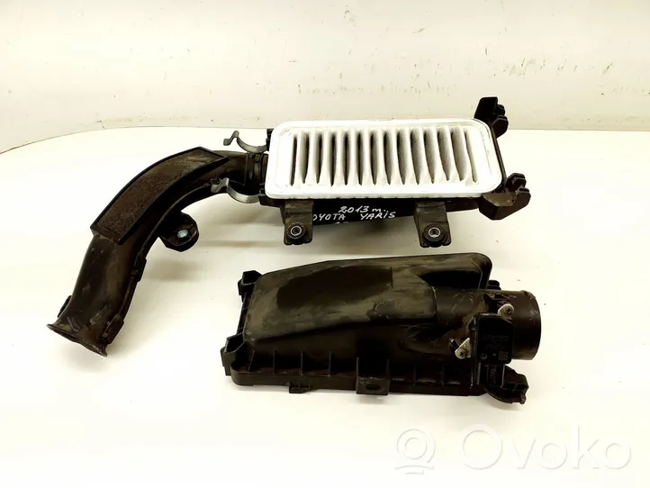 Toyota Yaris Oro filtro dėžė BS014140318