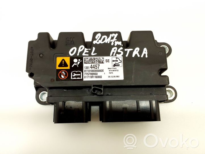 Opel Astra K Sterownik / Moduł Airbag 13514457