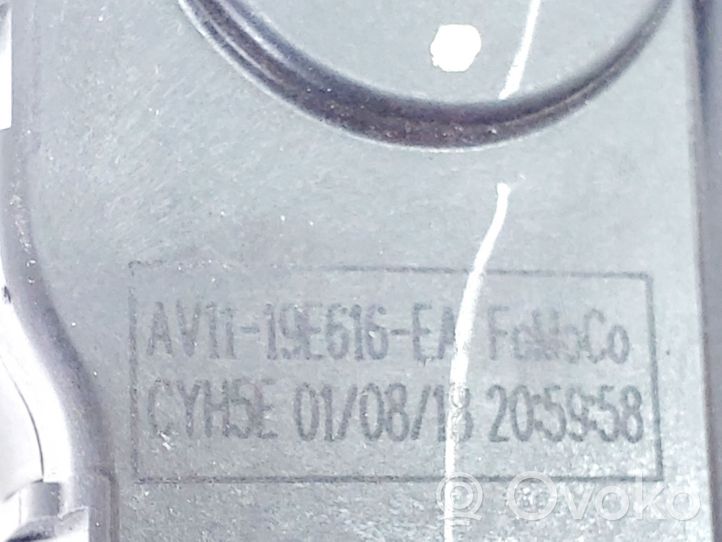Ford Fiesta Intake manifold valve actuator/motor AV1119E616EA