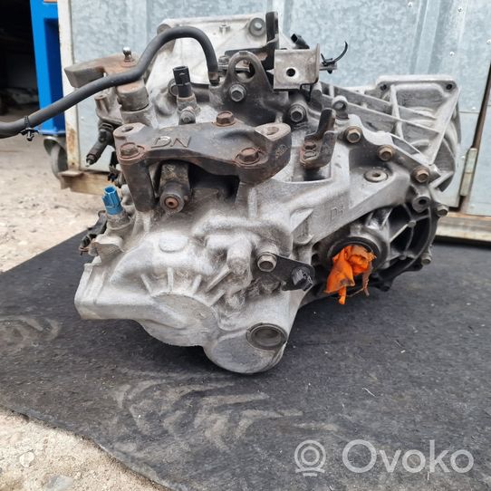 Nissan Qashqai Mechaninė 6 pavarų dėžė 