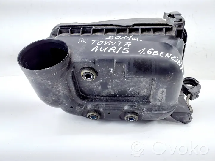 Toyota Auris 150 Oro filtro dėžė 2220437010