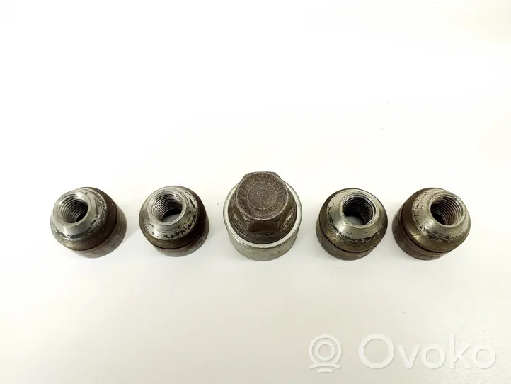 Opel Astra K Anti-theft wheel nuts and lock 13331034