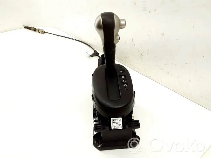 Nissan Micra Gear shifter/selector 121211