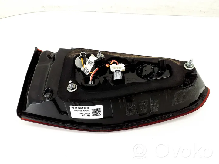 KIA Ceed Luci posteriori del portellone del bagagliaio 92404J7050