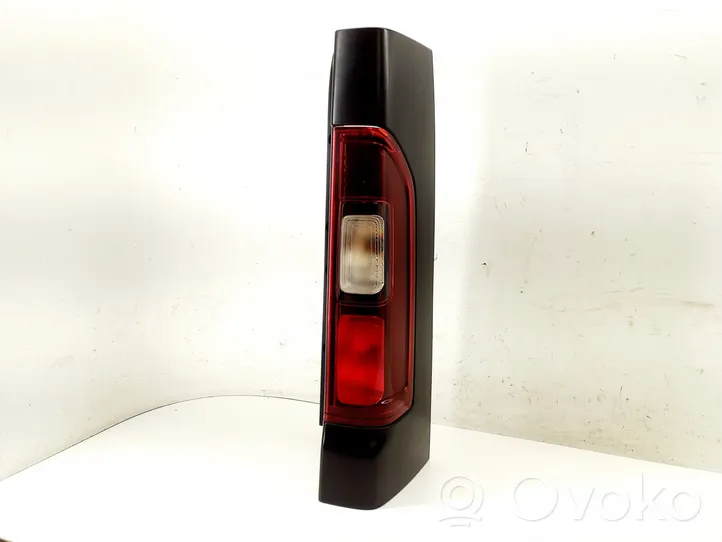 Renault Trafic III (X82) Rear/tail lights 265A17536R