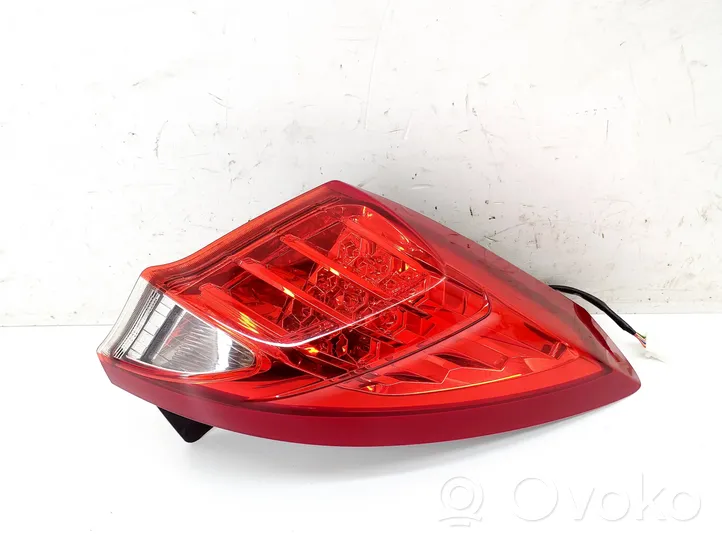 Honda Civic IX Luci posteriori FR26400202