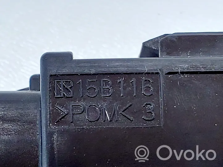 Toyota RAV 4 (XA40) Bouton interrupteur ouverture du coffre 15B116