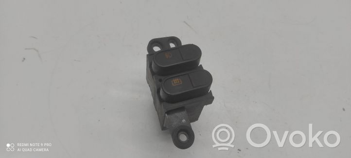 Mazda 626 Altri interruttori/pulsanti/cambi GJ3666180