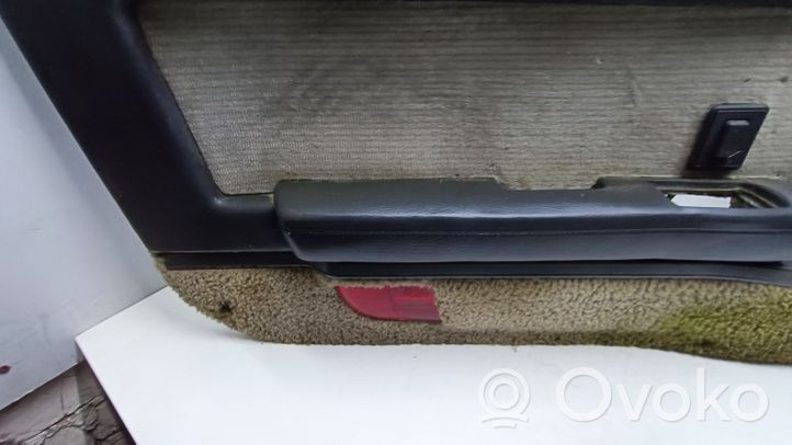 Mazda RX7 Rivestimento del pannello della portiera anteriore 