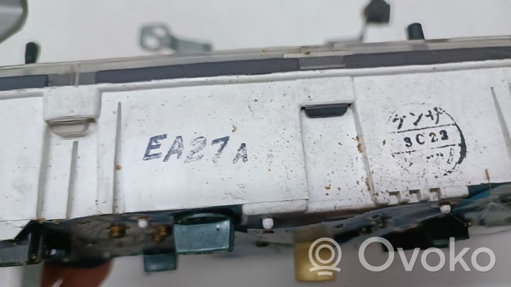 Mazda 626 Tachimetro (quadro strumenti) EA27A