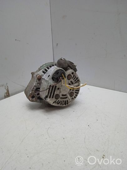 Toyota Corolla E100 Generatore/alternatore 1002117050