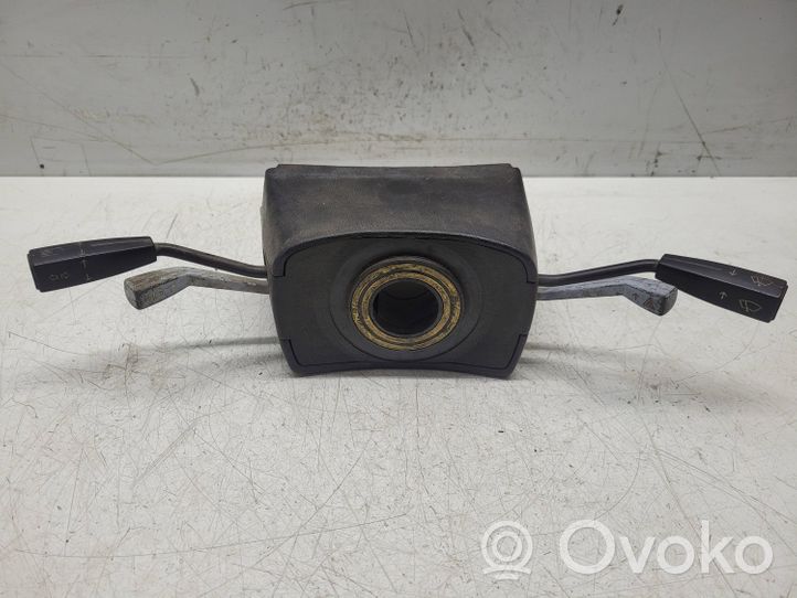 Audi 100 S4 C4 Leva/interruttore dell’indicatore di direzione e tergicristallo 431953513C