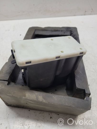 Mercedes-Benz 190 W201 Vakuumpumpe Unterdruckpumpe Zentralverriegelung 1248001448