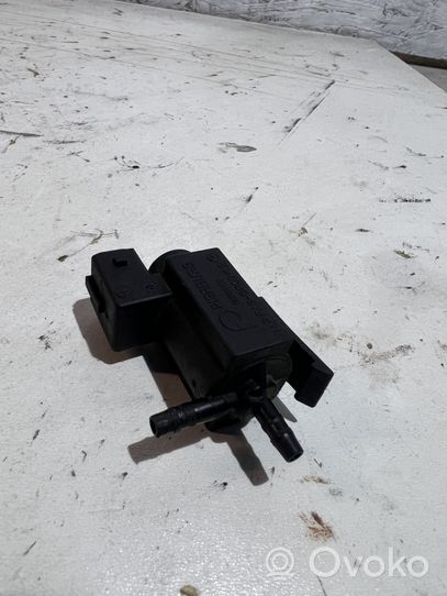 BMW 3 E90 E91 Solenoīda vārsts 72234100