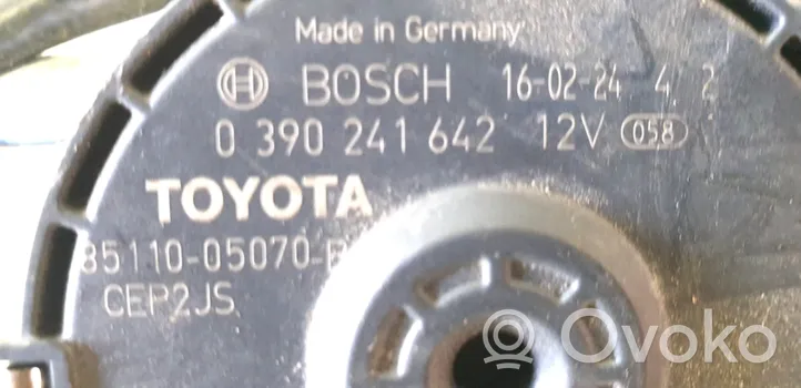 Toyota Avensis T270 Tringlerie et moteur d'essuie-glace avant 