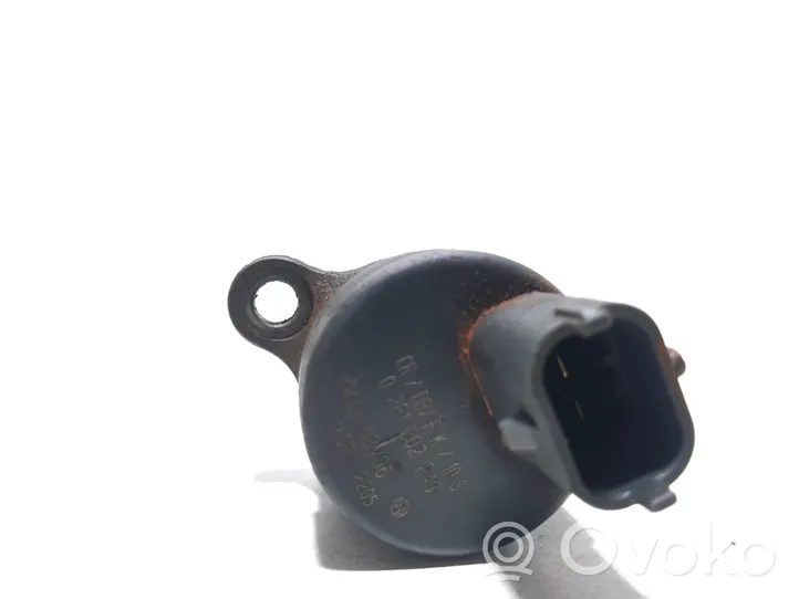 Alfa Romeo 156 Capteur de pression de carburant 0281002243