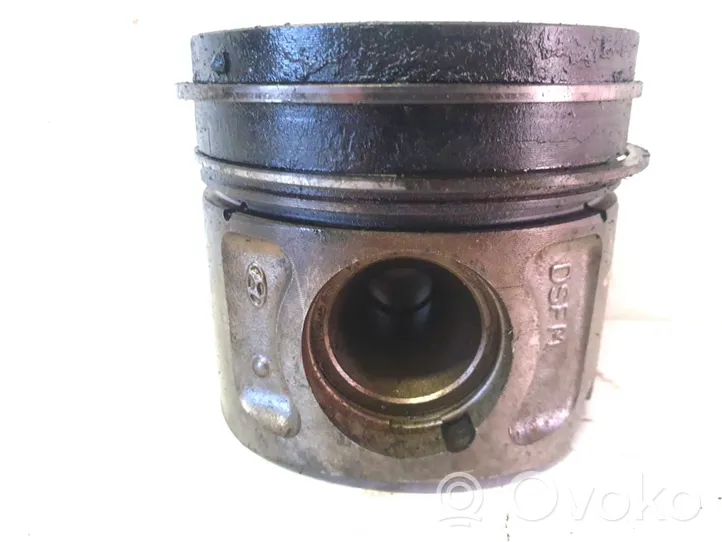 Hyundai Santa Fe Piston with connecting rod 