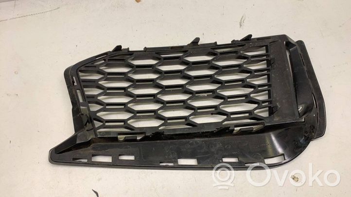 BMW M5 F90 Front fog light trim/grill 51118063421