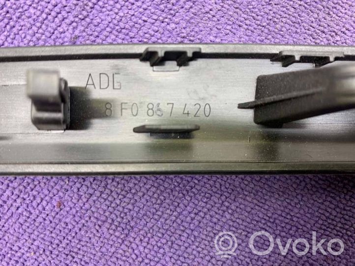 Audi A5 Baguette moulure de porte arrière 8F0867420