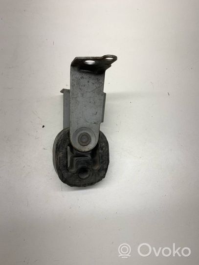 Audi Q5 SQ5 Muffler mount bracket/holder 8D0253147G