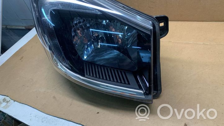 Opel Vivaro Phare frontale 1EE01156502