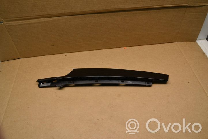 BMW X1 F48 F49 Etuoven lasin muotolista 7349652