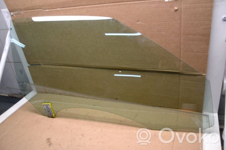 Mercedes-Benz C AMG W205 Priekšējo durvju stikls(divdurvju mašīnas) A2057250410