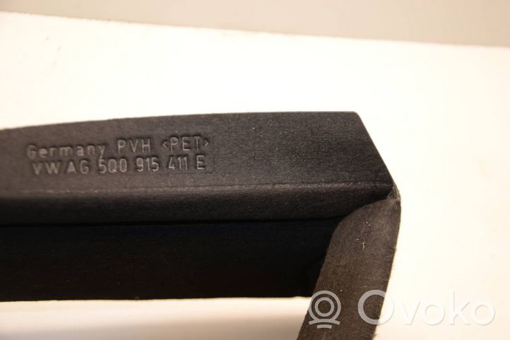Volkswagen T-Roc Akumulatora kastes vāks 5Q0915411E