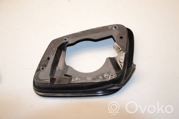 BMW 5 F10 F11 Veidrodėlio plastikinė apdaila 51167266032