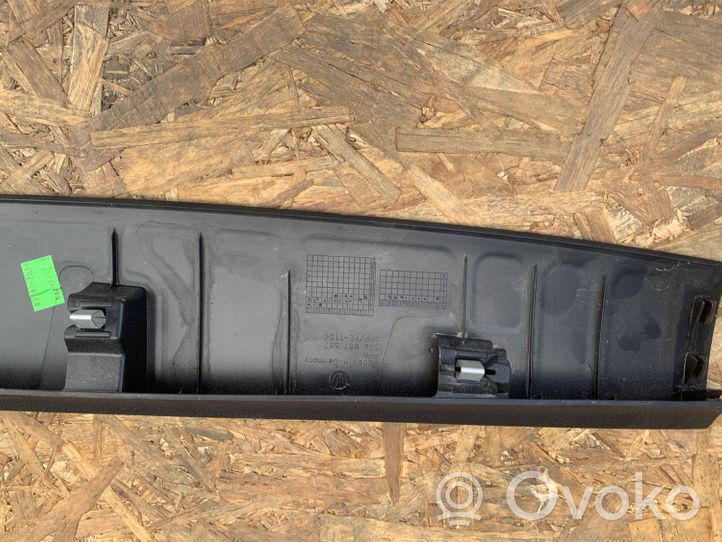 Volkswagen Golf VII Tapicerka klapy tylnej / bagażnika 5G9867587