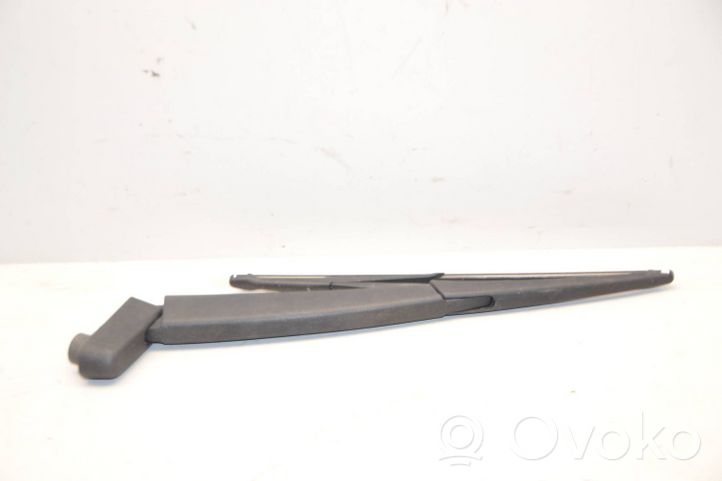 Nissan Qashqai Rear wiper blade arm W000007598