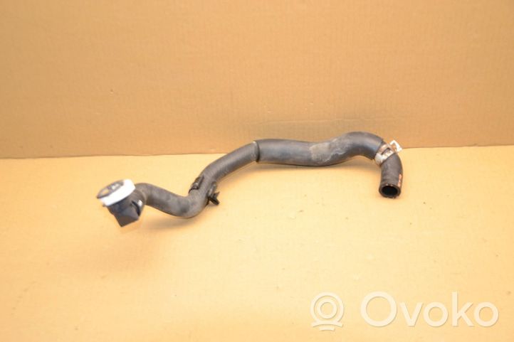 Toyota RAV 4 (XA40) Moottorin vesijäähdytyksen putki/letku 11440