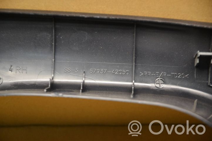 Toyota RAV 4 (XA40) Rivestimento laterale del portellone posteriore/bagagliaio 6793742050