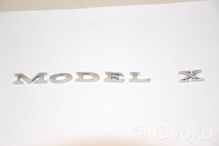 Tesla Model X Emblemat / Znaczek tylny / Litery modelu 104785500A