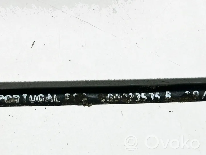 Volkswagen Golf VII Engine bonnet/hood lock release cable 5G0823535B