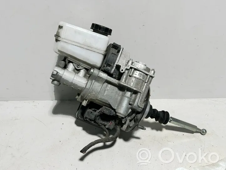 Volkswagen Golf VII Pääjarrusylinteri 5QE614105AQ