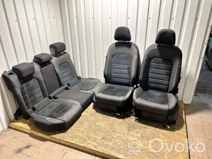 Volkswagen Golf VII Seat set 5Q4881105N