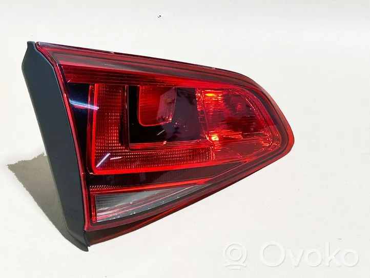 Volkswagen Golf VII Lampy tylnej klapy bagażnika 5G0945093AE