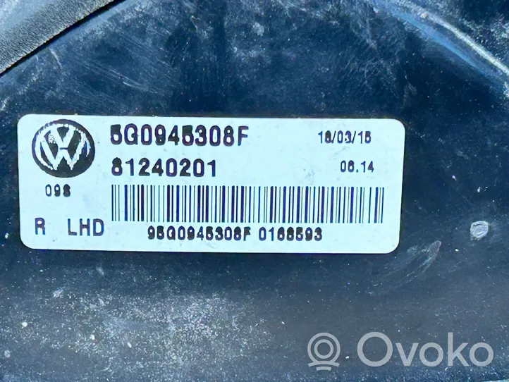 Volkswagen Golf VII Aizmugurējais lukturis pārsegā 5G0945308F