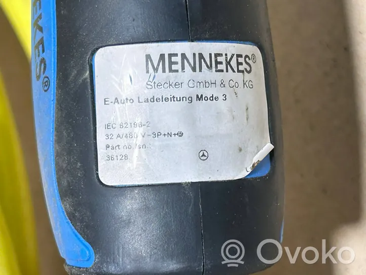 Mercedes-Benz B W246 W242 Elektromobilio įkrovimo laidas A0005832498