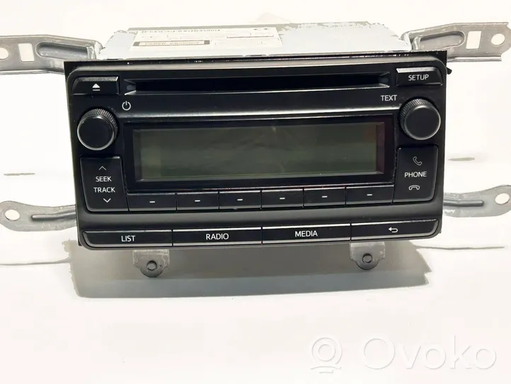 Toyota Avensis T270 Radio/CD/DVD/GPS head unit 8612005240