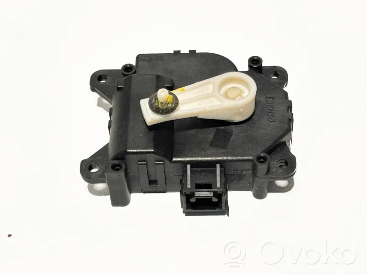 Toyota Avensis T270 Moteur / actionneur de volet de climatisation MF1138002810