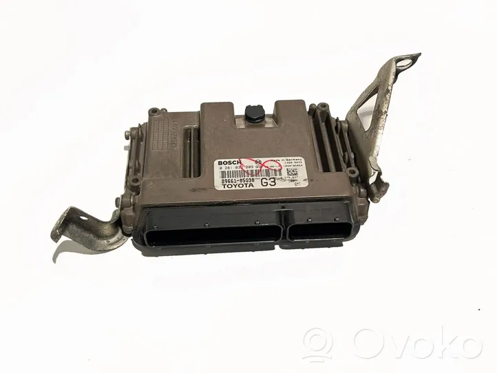 Toyota Avensis T270 Calculateur moteur ECU 8966105G30