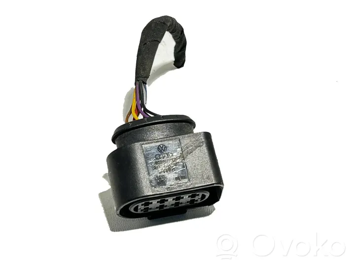 Volkswagen Tiguan Other relay 8D0973734