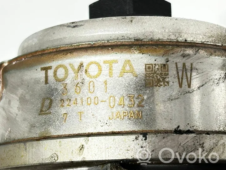 Toyota RAV 4 (XA40) Pompe de circulation d'eau 2241000432