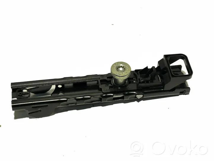 Skoda Superb B8 (3V) Rail de réglage hauteur de ceinture de sécurité 4M0857819