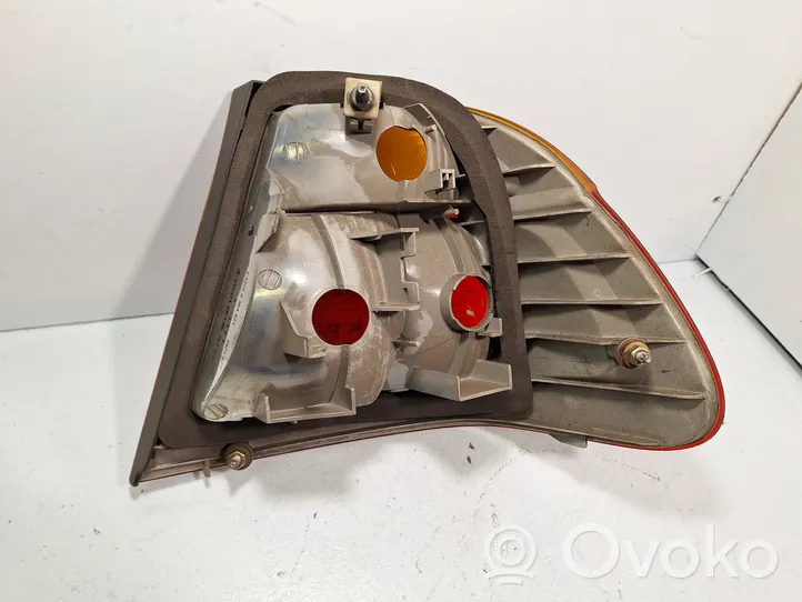 BMW 3 E46 Lampa tylna 230311