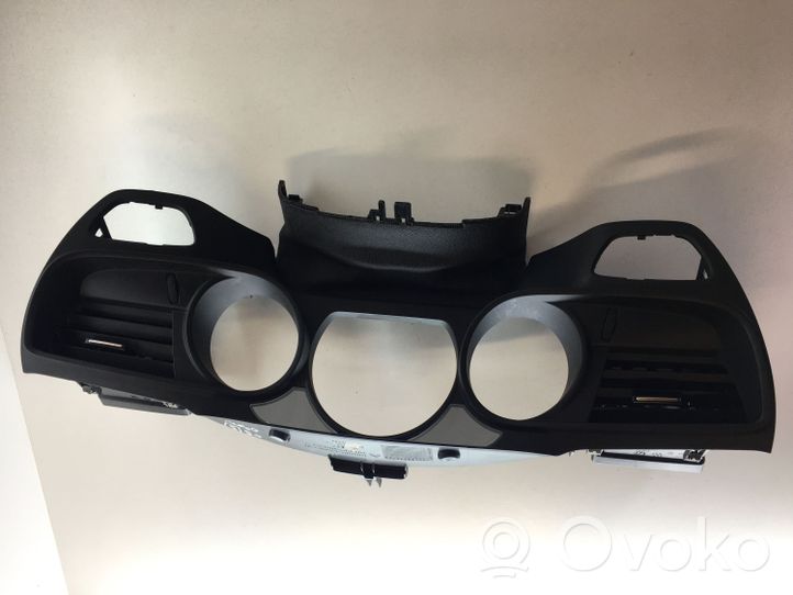 Citroen C5 Instrumentu paneļa dekoratīvā apdare 9682386677