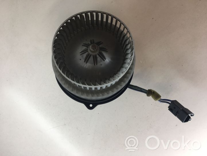 Toyota Avensis Verso Ventola riscaldamento/ventilatore abitacolo 194000